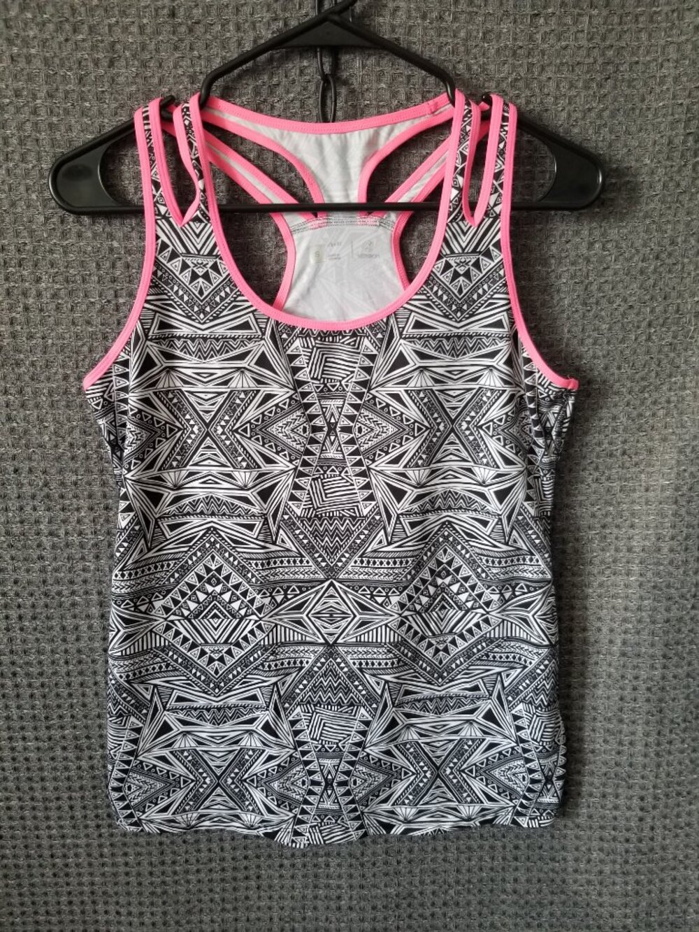Xersion Racer Back Tank Top Black Pink Small
